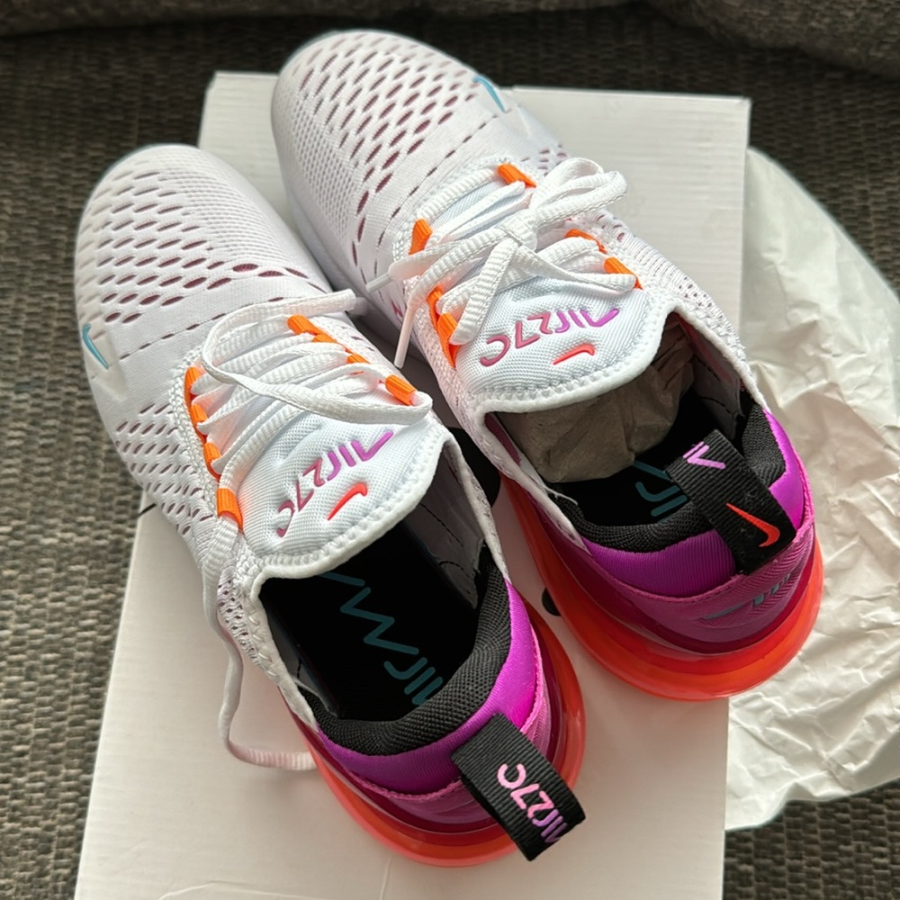 Nike Air Max 270 white / bright crimson 6.5